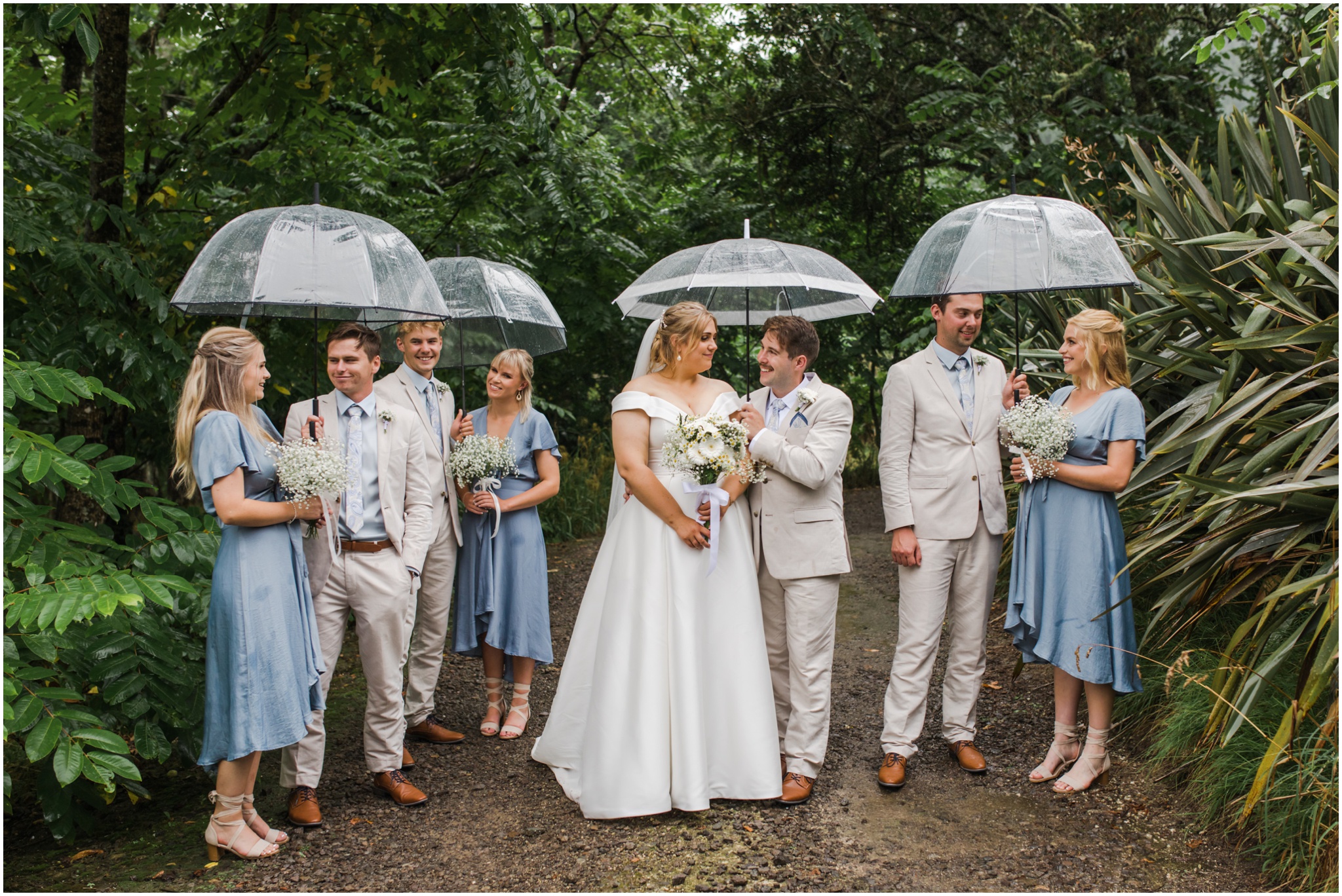 bridal party rainy wedding
